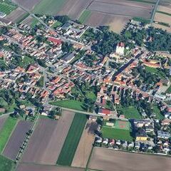 Flugwegposition um 13:57:50: Aufgenommen in der Nähe von Gemeinde Wullersdorf, Österreich in 1316 Meter